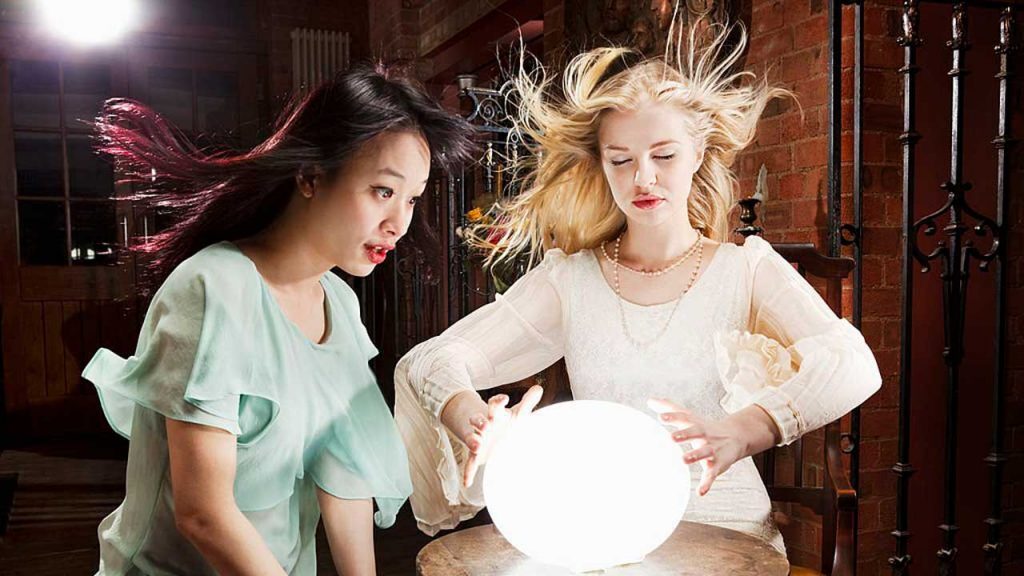 Why do we believe horoscopes and fortune telling tricks? Cosmoinsight